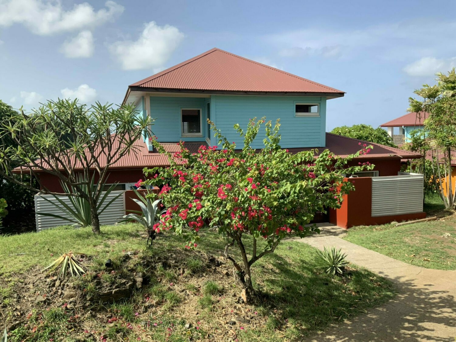 3 BEDROOM VILLA